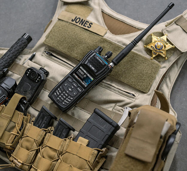 XL Converge™ 200P Multiband Portable Radio